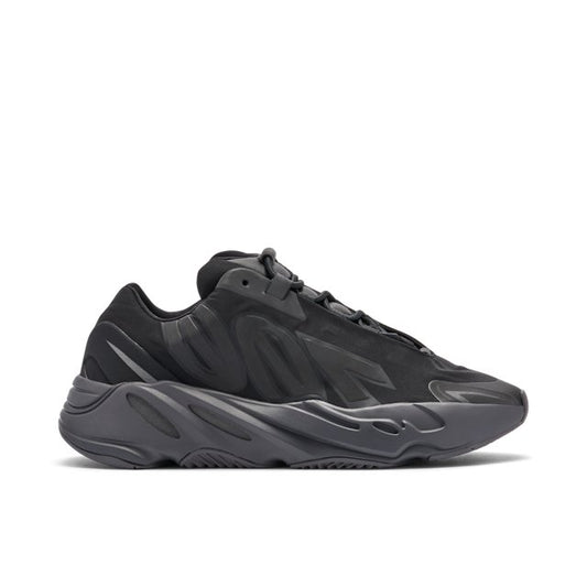 adidas Yeezy Boost 700 MNVN Triple Black - 05kikxs